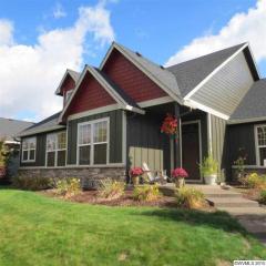 1601 Webb Lake Dr, Silverton, OR 97381-2513