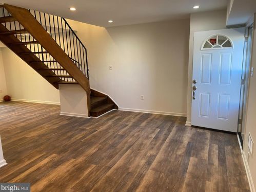 328 Shenandoah St, Leesburg, VA 20175-4010