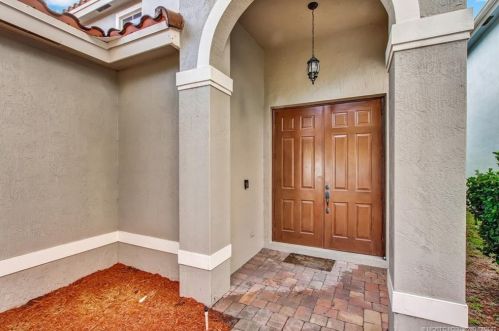 2783 Butterfly Ln, Palm City, FL 34990-8215