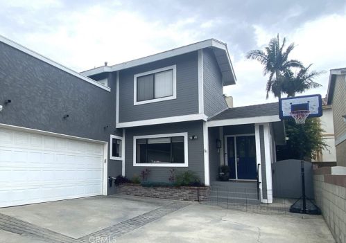 2008 Harriman Ln, Redondo Beach, CA 90278-4228