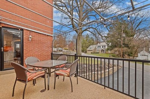 336 Inglewood Dr, Pittsburgh PA 15228-1555 exterior