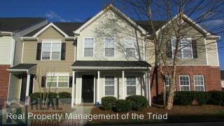 118 Breezeway Ln, Greensboro NC  27405-4972 exterior