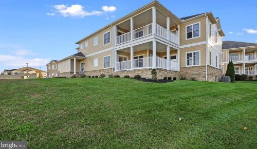 1194 Deats Dr, Dover, DE