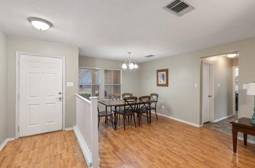 1061 Canterbury Trl, Georgetown TX  78626-8034 exterior