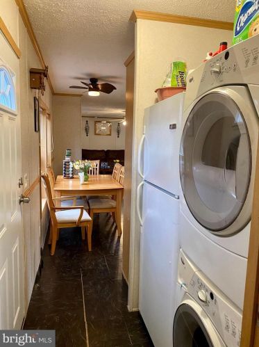 129 Locust Ln, Smithville PA  17560-9758 exterior