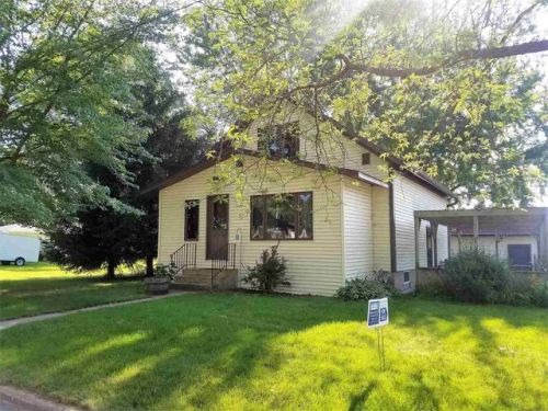 203 Grove St, Manawa, WI 54949-9257