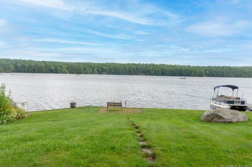 121 Bennett Rd, Norwich, CT 06384-1711
