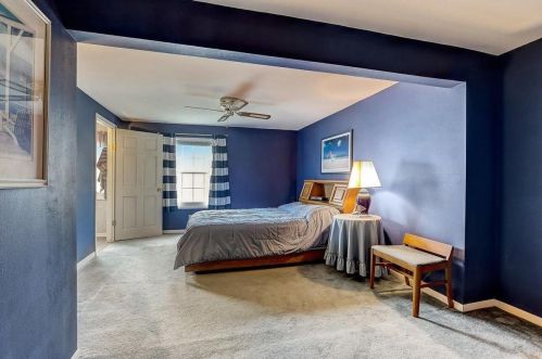 1226 Wedgewood Dr, Waukesha WI  53186-6753 exterior