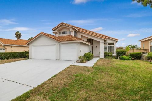 5166 Via Malaguena, Oceanside CA  92057-2636 exterior