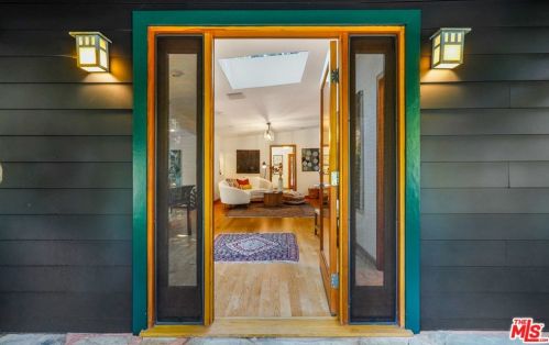 204 Topanga Canyon Blvd, Topanga CA  90290-3837 exterior