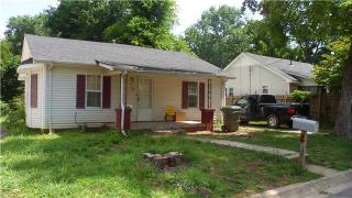 418 3rd St, Lawrenceburg, TN 38464-3429