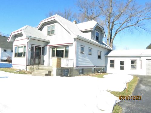 10838 Appleton Ave, Milwaukee, WI 53225-1310