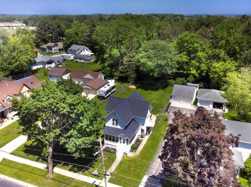 714 Madison St, Lake Mills, WI 53551-1040