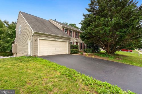 15489 Marsh Overlook Dr, Woodbridge, VA 22191-3778