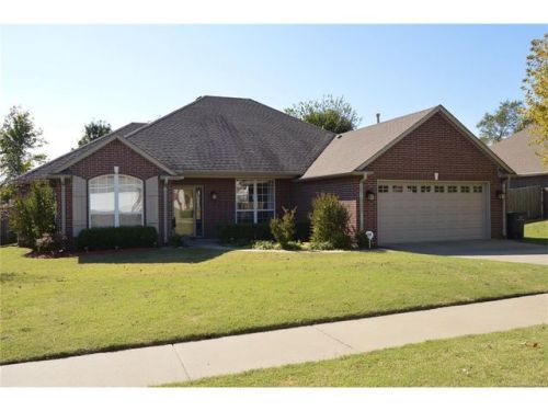 5313 Richmond Dr, Bartlesville, OK 74006-6952