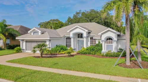 1011 Greenturf Rd, Brooksville, FL 34608-8474