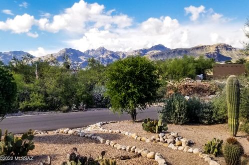 9420 Summer Trl, Tucson, AZ 85749-8288