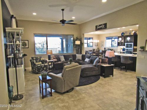 2238 Page Mill Dr, Green Valley, AZ 85614