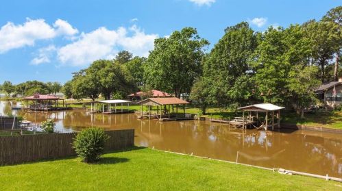 208 Cv Vw Dr, Chita TX  75862-8446 exterior