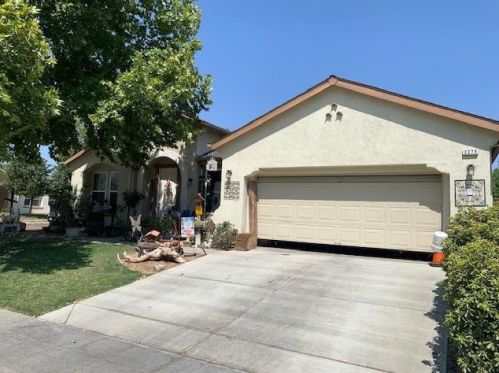 2275 Waldby Ave, Fresno CA  93727-5277 exterior