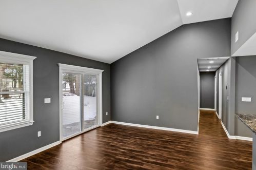 133 Somerset Dr, Willingboro NJ  08046-1435 exterior