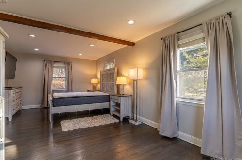 242 Plains Rd, Milford CT  06461-2422 exterior