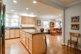 938 Caldwell Ln, Nashville, TN 37204-4016