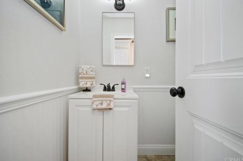 12785 Roswell Ave, Chino CA  91710-3043 exterior