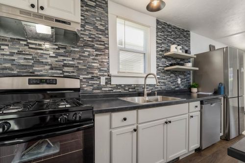 3710 3rd Ave, Beaver Falls PA  15010-1902 exterior