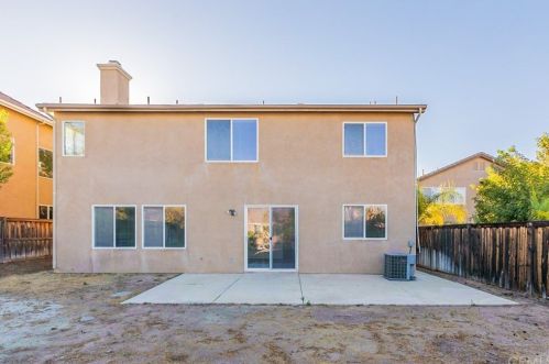 31924 Hyacinth Ct, Lake Elsinore CA  92532-2607 exterior