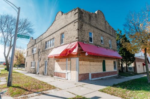 3101 Glendale Ave, Milwaukee, WI 53209-6040