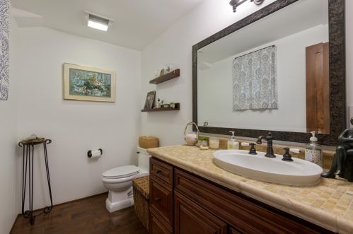 1024 Canon Perdido St, Santa Barbara CA  93103-2454 exterior