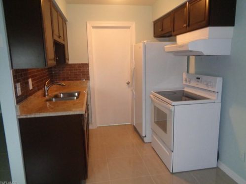 301 Canyon Dr, Lehigh Acres FL  33936-7129 exterior