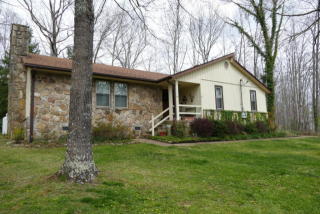 243 Saint George Dr, Crossville TN  38558-8850 exterior