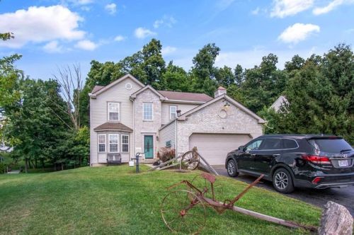 25 Knob Hill Dr, Pataskala, OH 43062-7005
