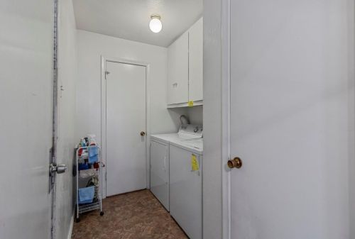 8449 Freeport Dr, Dallas TX  75228-4935 exterior