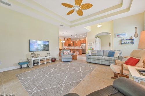 9137 Isla Bella Cir, Bonita Springs FL  34135-7198 exterior