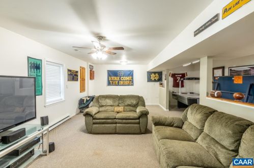 11 Shiloh Ct, Bybee VA  22963-3217 exterior
