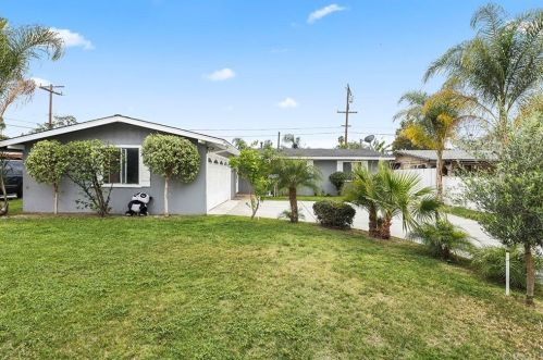 2110 Dogwood Ave, Anaheim, CA 92801-3425