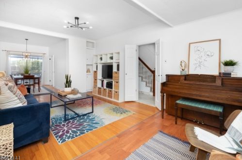 46 Ridgewood Rd, South Orange, NJ 07079-1518