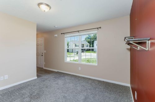 935 Shadowridge Dr, Covington KY  41018-4050 exterior