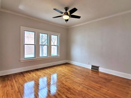 215 Vienna Ave, Milwaukee WI 53212-4102 exterior