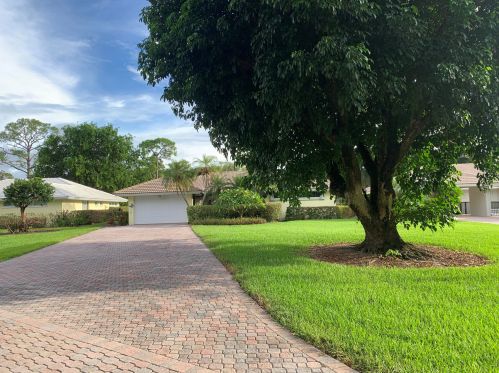 3586 Royal Tern Cir, Boynton Beach, FL 33436-5429