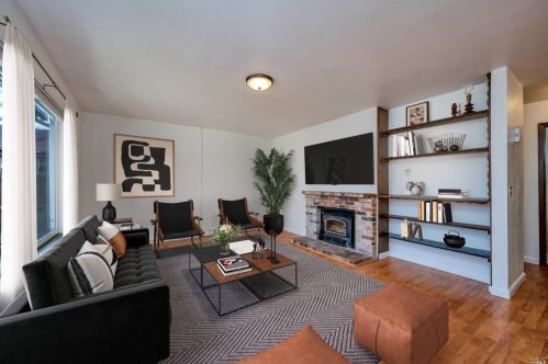 2364 Kipland Dr, Santa Rosa CA  95401-9141 exterior