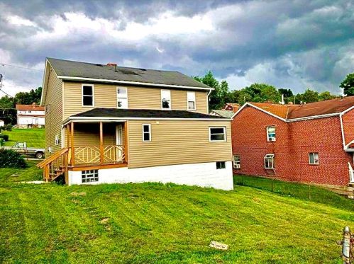 2904 Overhill St, Library, PA 15129-9307