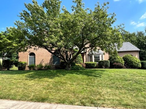 404 Finnin Rd, New Kensington, PA 15068-6808