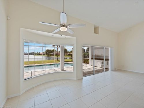 917 Belville Blvd, Naples FL  34104-6566 exterior