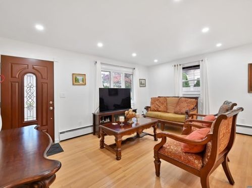 320 Monmouth Ave, N Milford NJ  07646-2026 exterior