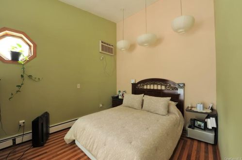 5 Maurice Ave, Crotonville NY  10562-5204 exterior