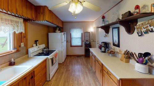 644 Henry St, Bellefontaine OH  43311-2130 exterior